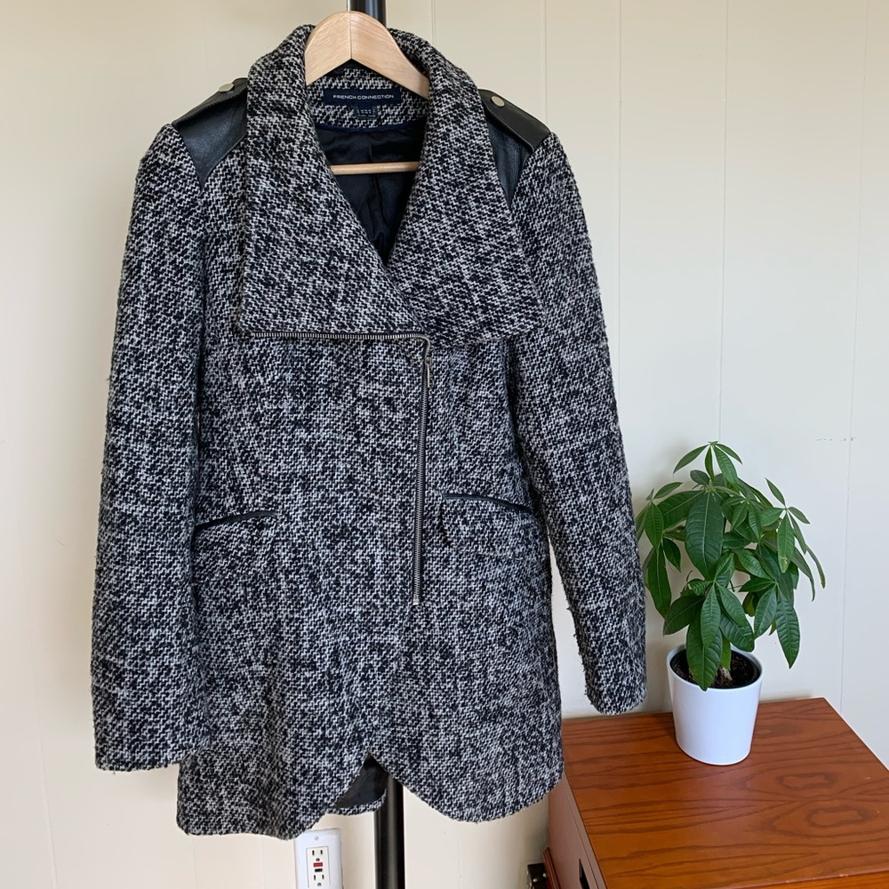 French Connection Fitted Tweed Coat w/ leather s8